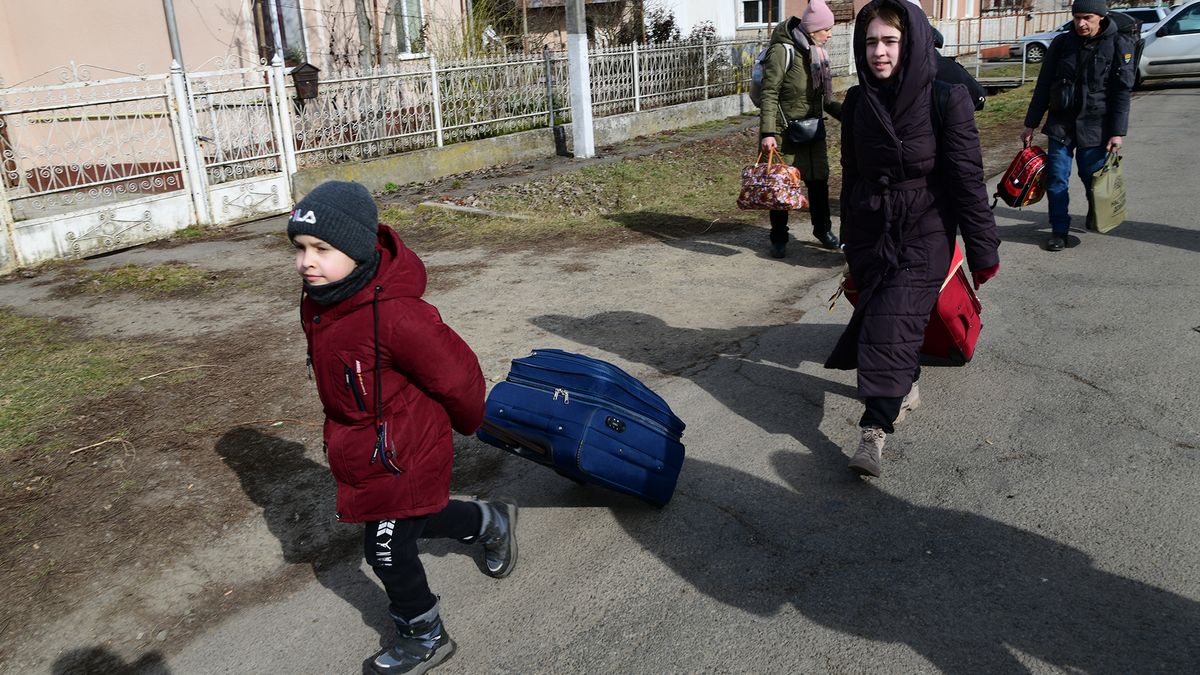 Školy přijímají první uprchlíky. Ministerstvo počítá i s ukrajinskými třídami